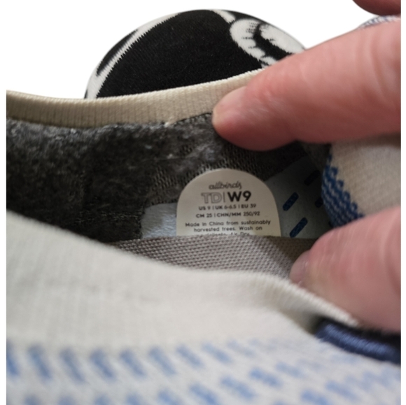 Allbirds Tree Dasher 2 Blue and White Knit Sneakers - Picture 9 of 10